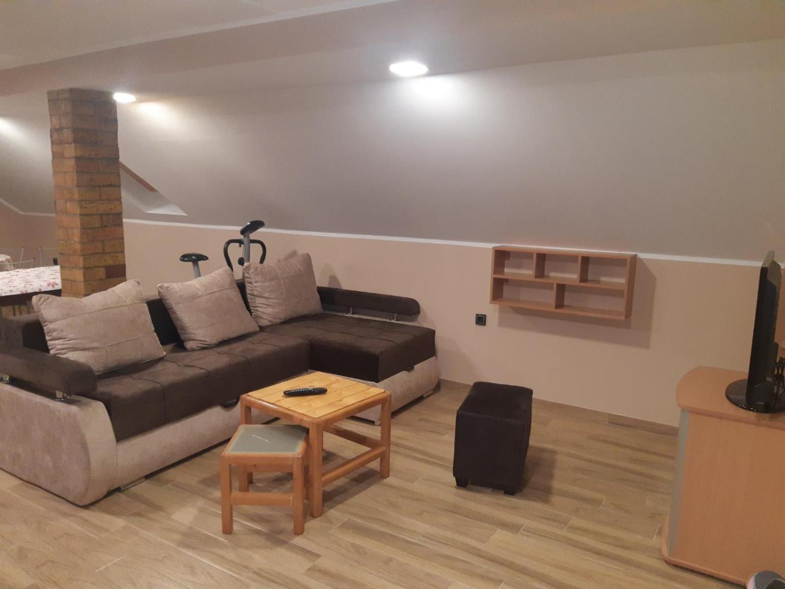 Nela Apartman Veternik Exterior foto