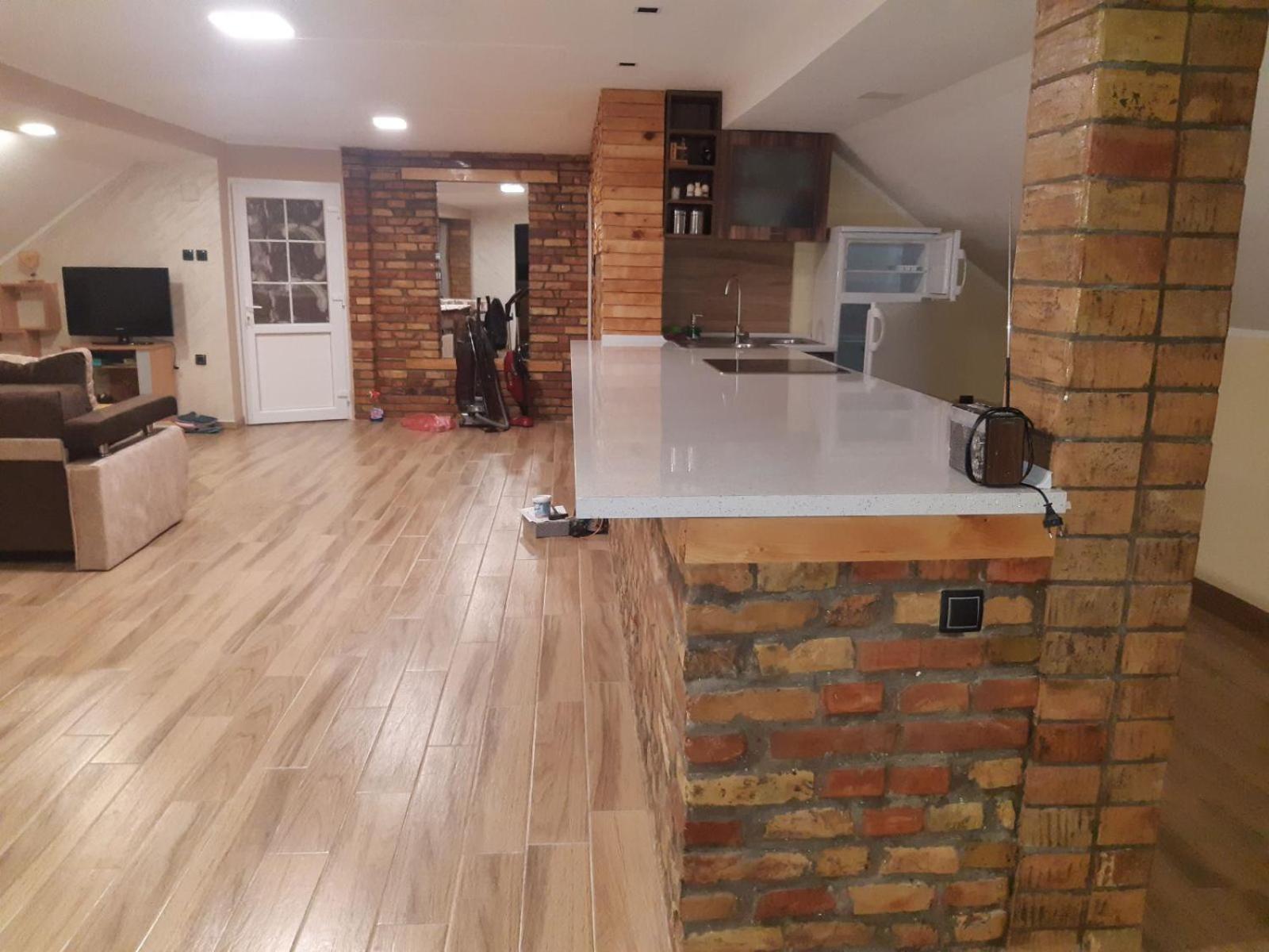 Nela Apartman Veternik Exterior foto